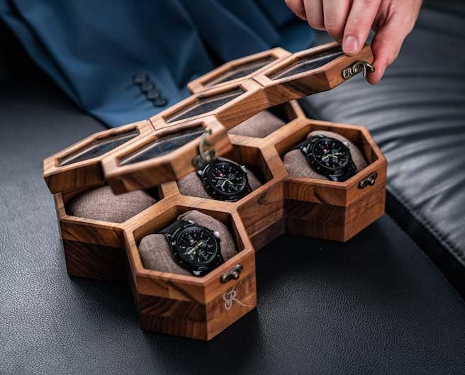未使用　手作り3スロット木製腕時計六角形ディスプレイケース　ローズウッド Amazon.co.jp: Royal Craft Expertise 高品質 ハンドメイド
